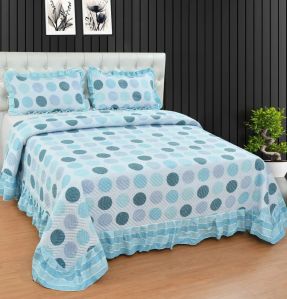 Polyester Luxurious Quilted Bed Cover Set