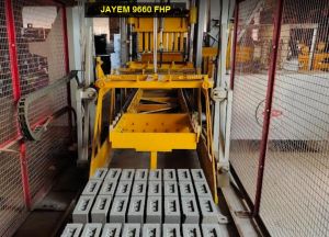 24 Cavity Bricks Making Machine