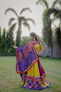 Women\'s Traditional Embroidered Gujarati Chaniya Choli Set