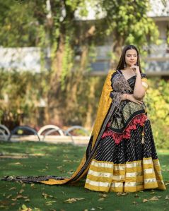 Women\'s Designer Embroidered Silk Lehenga
