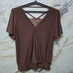 Bulk Ladies Used Clothing Exporter Delhi Womens Pre-Owned Garments Wholesale Supplier Chandra\'S Luxurious Hub