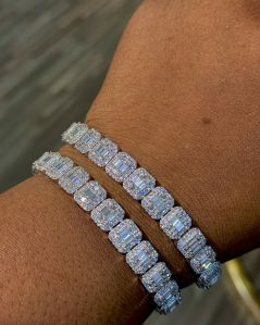 Vvs Moissanite Stone Bugatti Bracelet