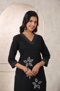 Cotton Flex Beautiful Thread Embroidery Kurti