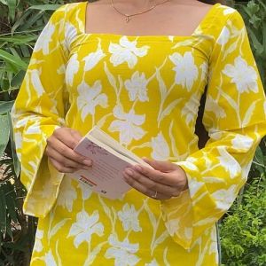 Ladies Yellow Cotton Floral Printed Kurti