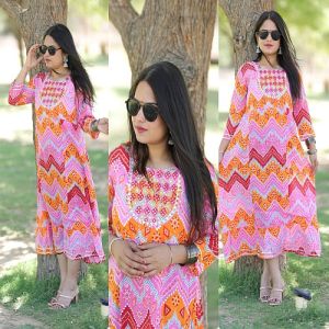 Multicolor Ladies Printed Long Rayon Kurti
