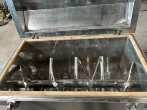 Double Helical Ribbon Blender