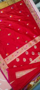 Red Floral Zari Border Silk Saree with Multicolor Thread Beads
