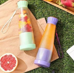 400ml Plastic Mini USB Juicer