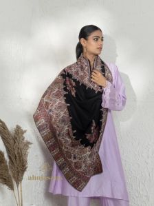rich kani pattern black-woolen weave shawl