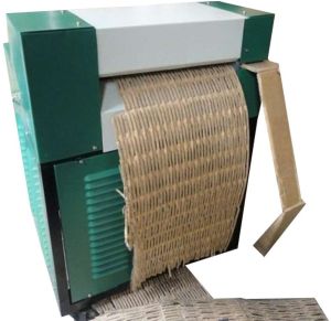 CORRUGATE SHEETS SHREDDING MACHINE