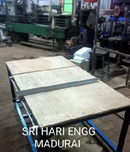 Wood Cutting Machine