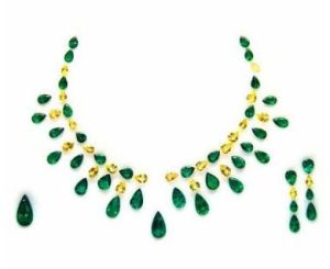 emerald pear 45 7 cts stone