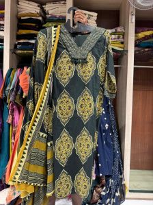 Rayon Kurti