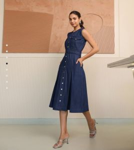 Womens Sleeveless Midi Denim Dress