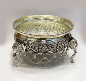 Urli In German Silver Style