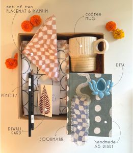Bloom 2 Gift Hamper