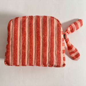 Pink &AMP; Red Classic Quilted Pouch