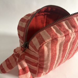 Pink &AMP; Red Classic Quilted Pouch