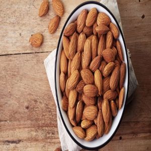 Regular Almond Nuts