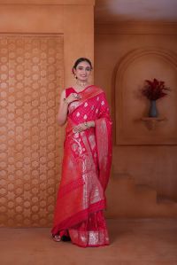 9778 Bright Magenta Jari Work Weaving Banarasi Soft Silk Saree