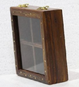 Brown Wooden Dry Fruit Box