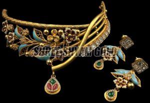 Exclusive 22k Real Gold Kundan Antique Choker Set