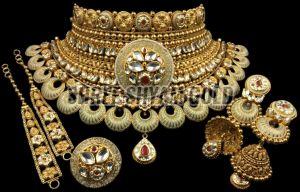 Ethnic Bridal Gold Necklace Sets