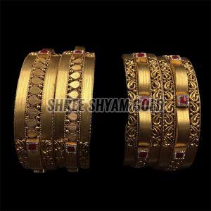 Hand Polished Traditional Gold Bangle Set