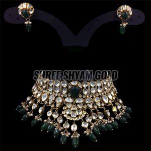Luxurious Traditional Diamond Necklace Set