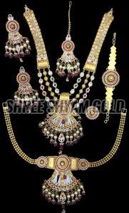 Handcrafted Rajasthani Gold Bridal Jewelry Set