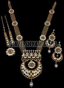 Handcrafted Rajasthani Gold Bridal Jewelry Set