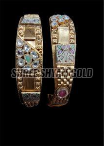 Authentic 22K Hallmarked Gold Kundan Antique Bangles