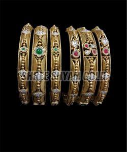 Authentic 22K Hallmarked Gold Kundan Antique Bangles