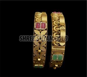Authentic 22K Hallmarked Gold Kundan Antique Bangles
