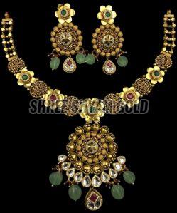 Traditional Antique Floral Kundan Gold Necklace Set