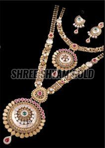 Gold Traditional Bridal Necklace Set
