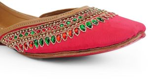 Pink Jadau Leather Ladies Jutti