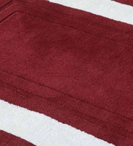 Maroon &AMP; White Hand Tufted Carpet