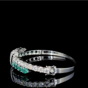 Ladies Silver Green Stone Lab Grown Diamond Bracelet