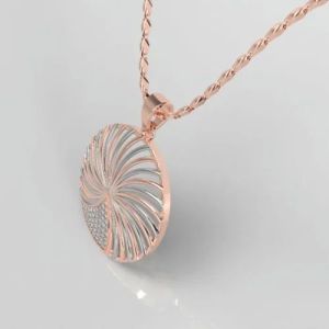 Round Shape 18KT Gold Lab Grown Diamond Pendant