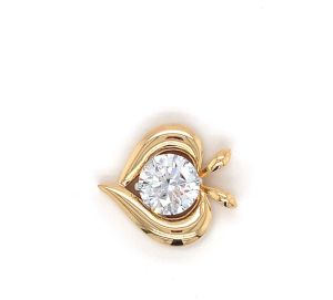 18KT Yellow Gold Heart Shape Round Diamond Pendant