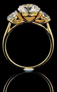 14kt Yellow Gold Round Brilliant Cut Lab Grown Diamond Ring