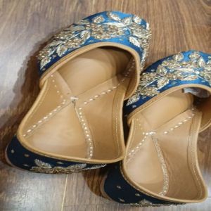 Ladies Punjabi Jutti