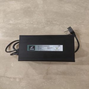 E Rickshaw Charger 58.4V 25A