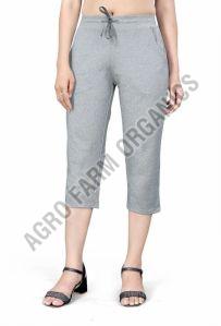 Ladies’ Capri Pants