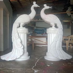 Polished White Peacock Design Marble Pillar
