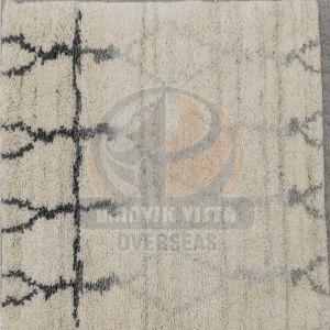 Ivory Mist Linear Woolen Hand Tufted Rug