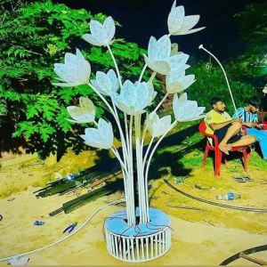 Lotus Iron Flower Stand
