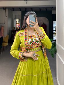 crop top lehenga choli