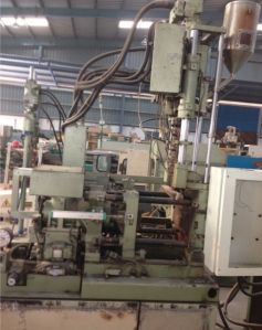 Plastic Injection Molding Machine